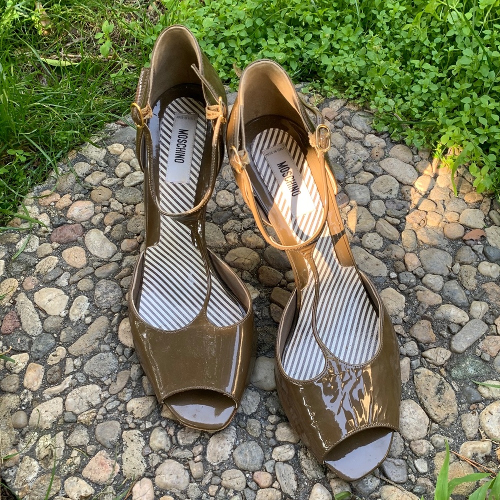 Vintage Olive Green Moschino Heels